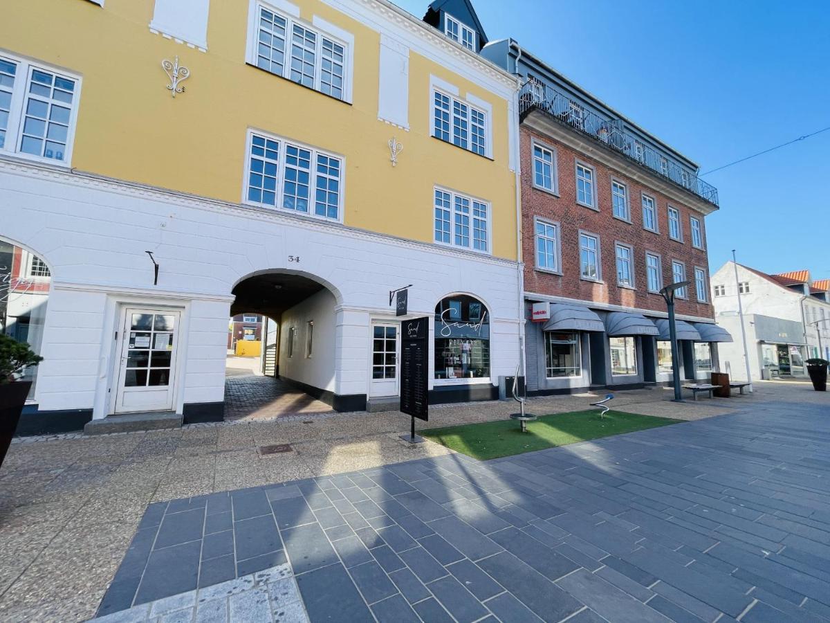 Aday - Charming Apartment In The Pedestrian Street Of フレデリクスハウン エクステリア 写真